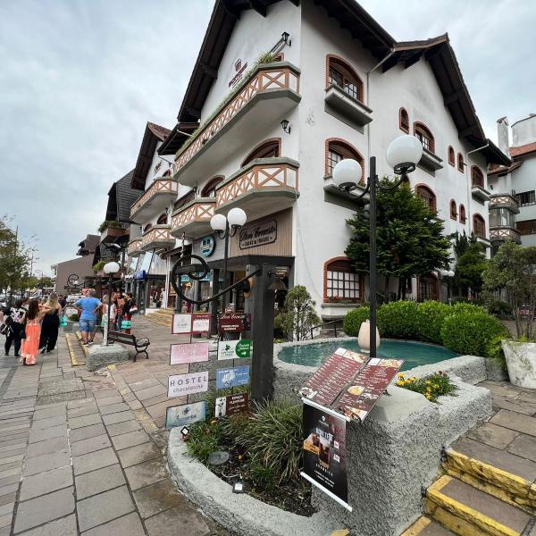 Apartamento 4 dormitórios no coração de Gramado