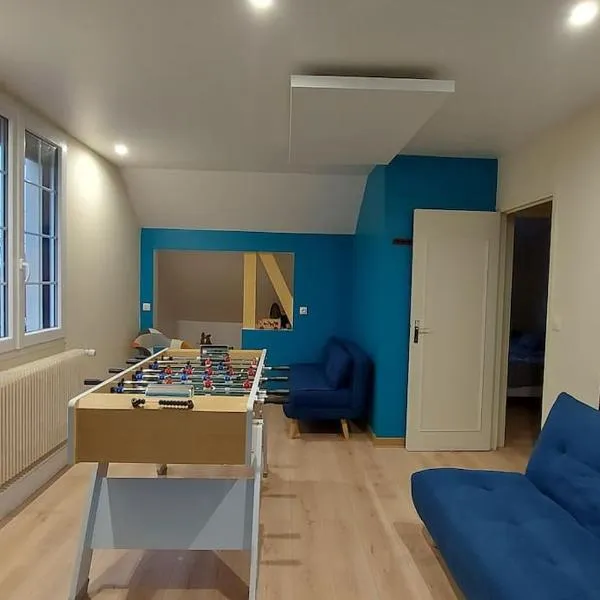F3 avec salle de jeux, terrasse et grand jardin, hotel v destinácii Villevaudé