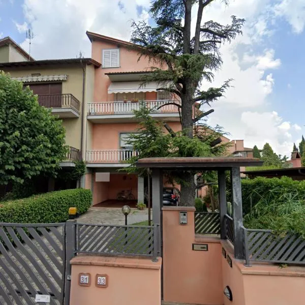 Appartamento Chiesina Uzzanese - Toscana, khách sạn ở Chiesina Uzzanese
