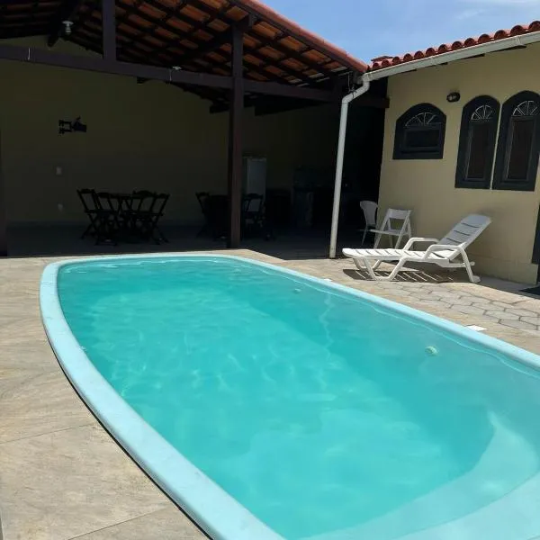 Orla 500 - Casa inteira 15 pessoas - Com Piscina - 500 Metros da Praia - Churrasqueira e muito mais, hotel en Cabo Frío