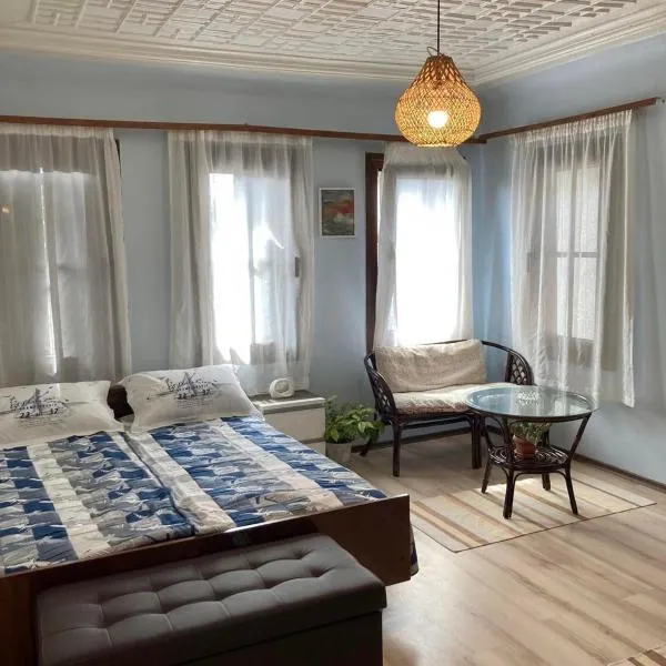 Historic House in the Heart of Old Town Sozopol, with free parking, Hotel in Sosopol