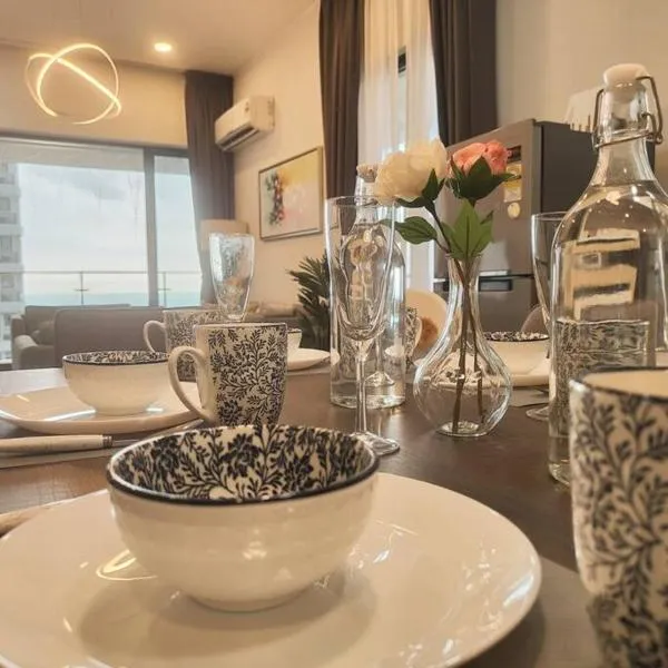 Bench/seaviews4-13pax/JohorBahru 9B amberside, hotel in Johor Bahru