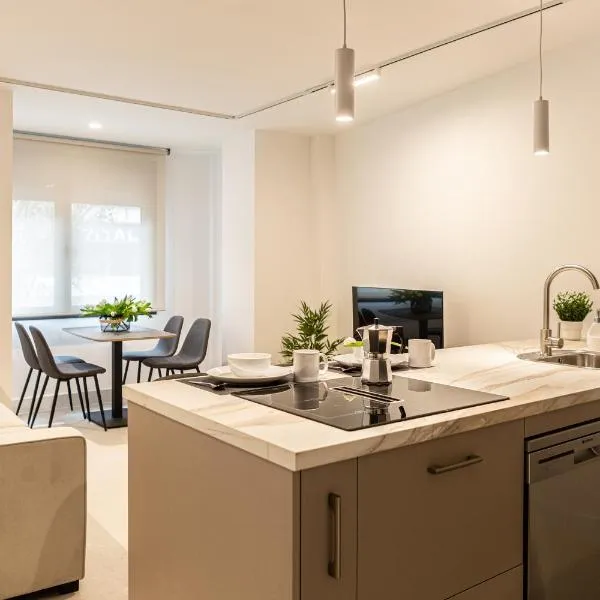 Royar Apartamentos – hotel w mieście Jaén