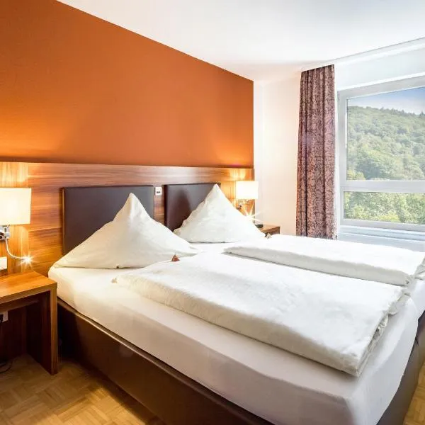 Hotel & Residenz Am Kurpark, hotel v destinaci Schlangenbad