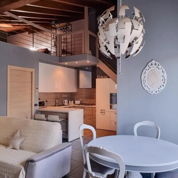 Loft Civico 12, hotel v destinaci Pian Camuno