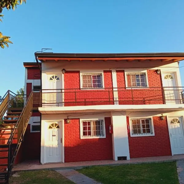 Hospedaje BAHUINIAS II, Hotel in Federación