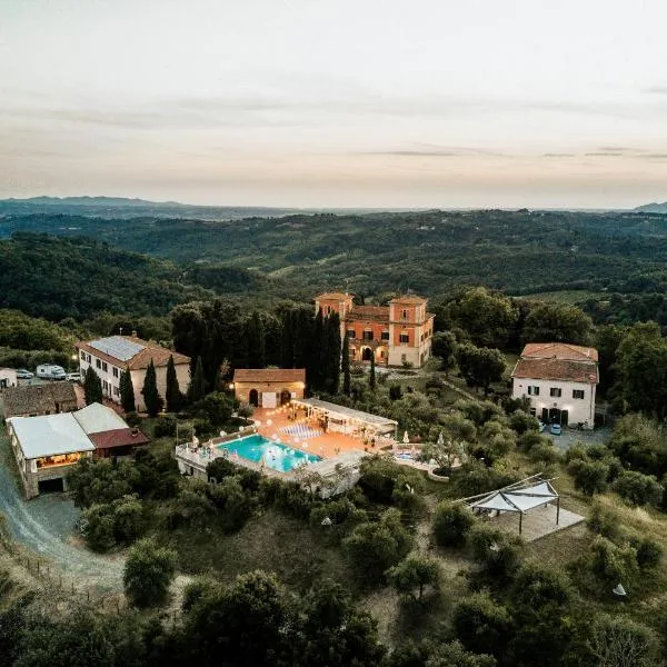 Villa Lena, hotell i Sughera