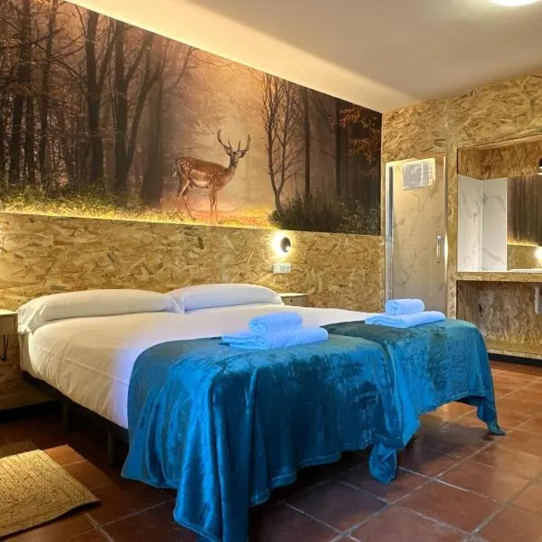 Hotel y Albergue Real Fabrica de Ezcaray, hotel v destinácii Ezcaray