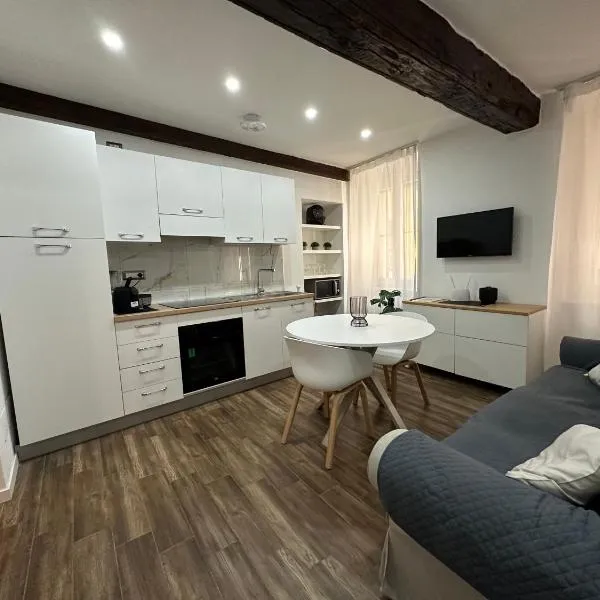 Residenza Castellazzo, hotel v destinaci Ivrea