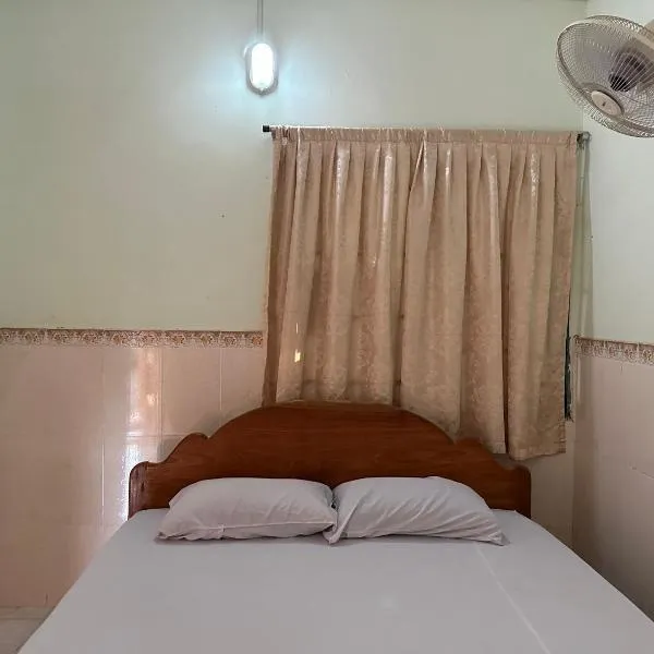Palm Tree Guest House, hotel v destinaci Battambang