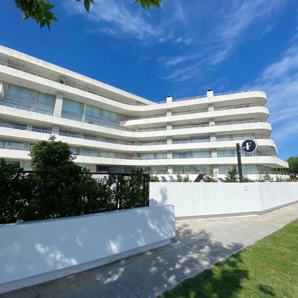 Mono Balcón Vista al Río Nª 608, Colonia del Sacramento, hotel in Colonia del Sacramento
