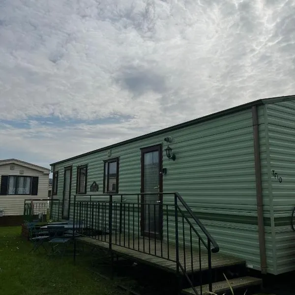Beautiful 2 bedroomed mobile home, hotel v destinaci Aberystwyth