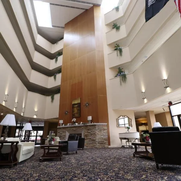 Hotel Mead Resorts & Conventions Center, отель в городе Висконсин Рапидс