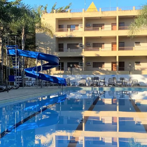 Hotel Fazenda Pirâmides, hótel í Atibaia