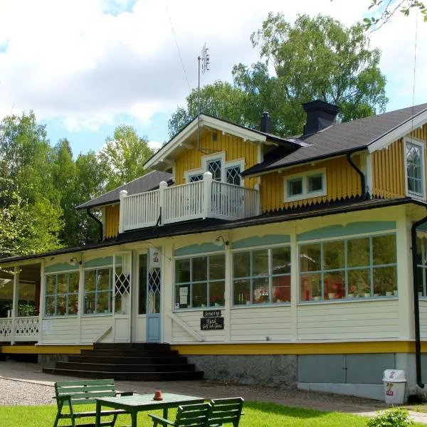 Sofielund Vandrarhem & Camping, hotel in Forneby