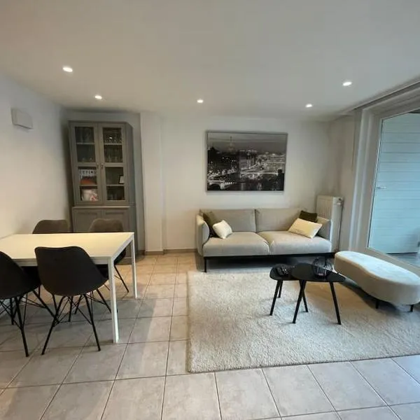Gezellig centraal gelegen app voor 3 personen, hotel in Koksijde