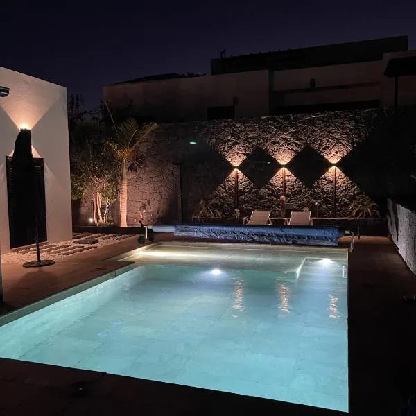 Sport & culture nest, hotel en Yaiza