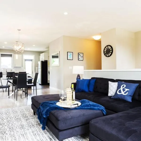 *Executive Home* Long Stays - Garage - WiFi & NFLX, hotel v destinaci Edmonton