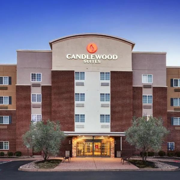 Candlewood Suites Louisville North, an IHG Hotel, hotell i Clarksville