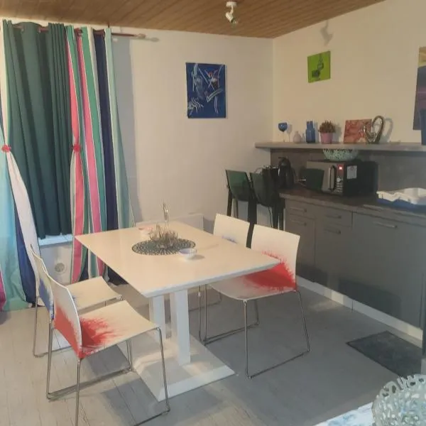 Superbe appartement avec parking, hotel v destinácii Roanne
