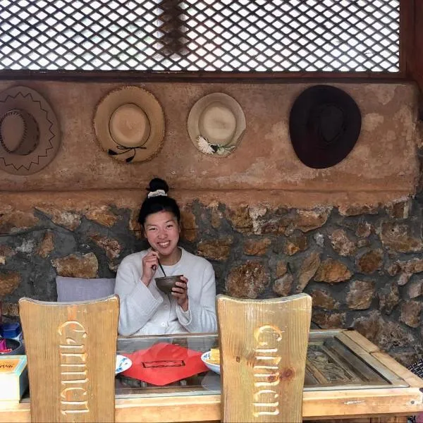 Lijiang Jayden Lodge臣安山居民宿 - Namaste, hotel in Longpan