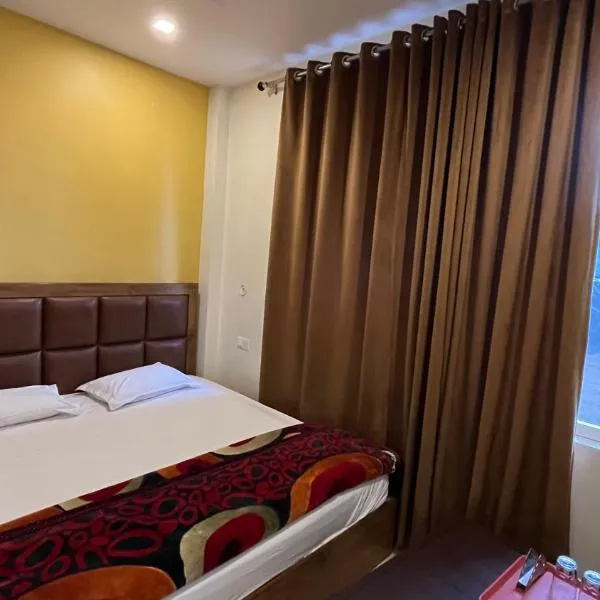 Maharastra Bhavan Atithi Grah, hotel di Misrikh