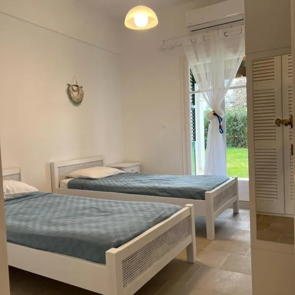 Sela’s Corfu beach home, hotel v destinaci Agios Georgios