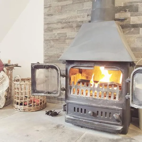WILLOW SNUG - Trearddur Bay COSY apartment, hotel v destinaci Trearddur
