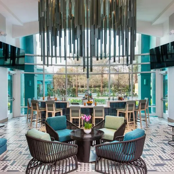 Hotel Landy Orlando Universal Blvd, a Tribute Portfolio Hotel、オーランドのホテル