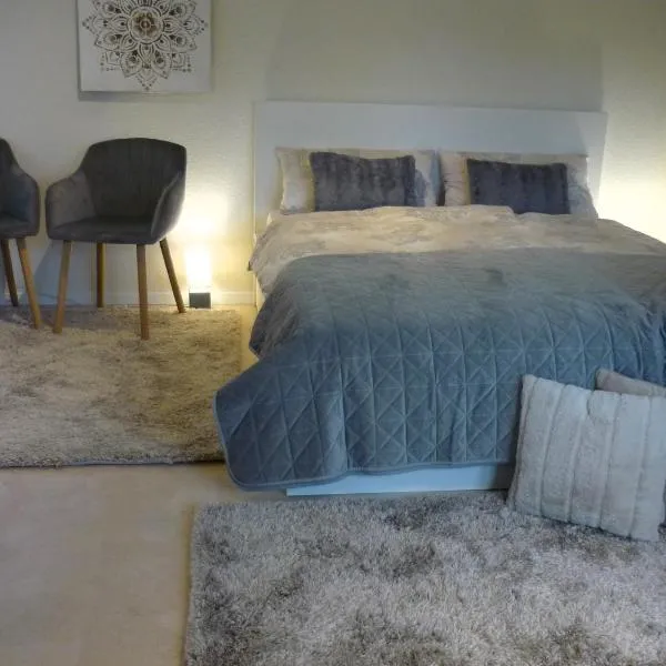 Bungalow Oase der Ruhe, hotel en Lobbe