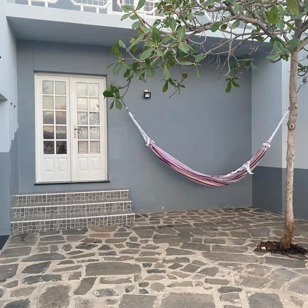 Vivenda com pátio, no coração do Mindelo, hotel v destinaci Mindelo