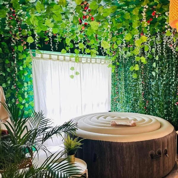 Chez Jade - Spa, Gare et centre ville, hotel in Rennes