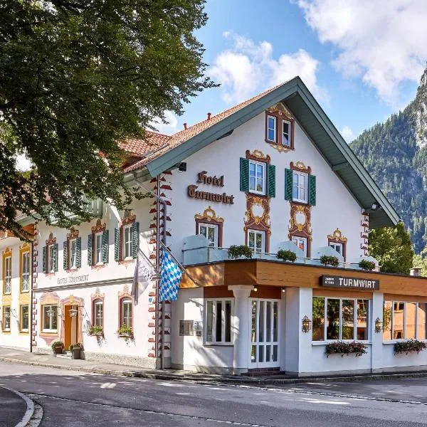 Zum Turm - Apartments und Gästezimmer, hotel in Oberammergau