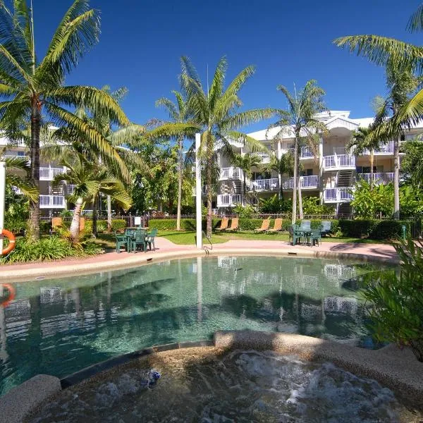 Cairns Beach Resort, hotel en Caravonica