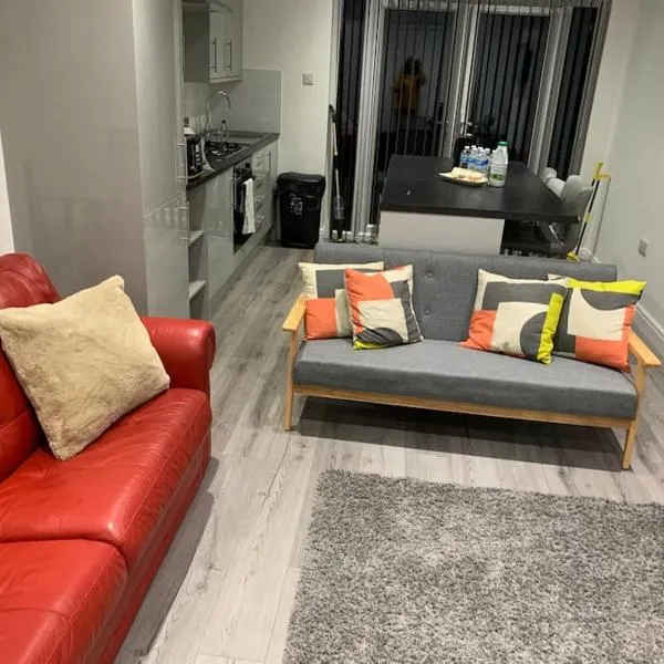 Beautiful 5Bedroom Hse-Contractor/Family/Corporate, hotel in Kent