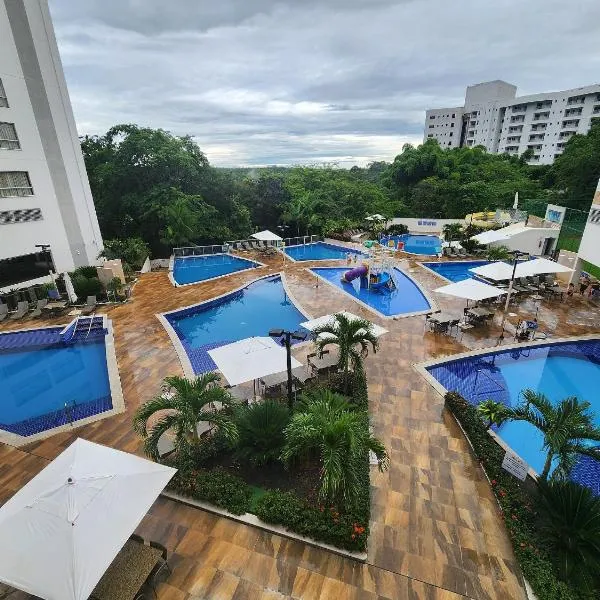 Apto no Park Veredas com acesso ao rio de águas quentes e área de lazer espetacular, hotel v destinaci Rio Quente