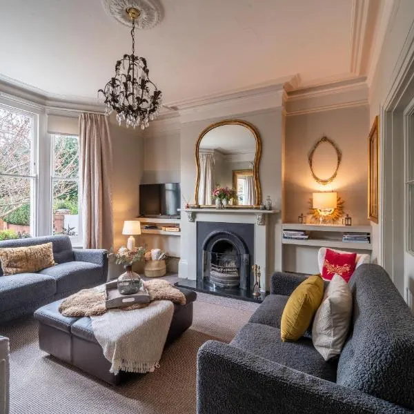 Victorian Townhouse 5 bedrooms Cheltenham, hotell sihtkohas Cheltenham