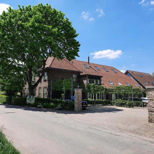 Landhuis Bovenste Bos, hotel v destinaci Epen