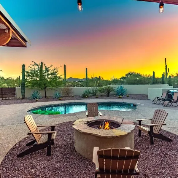 Peaceful Desert Retreat - Stunning Views - Pool Spa, Backyard, Music - Tucson !, hotel v destinaci Tucson