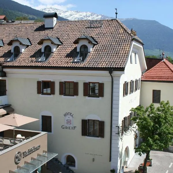 Hotel Greif, hôtel à Malles Venosta