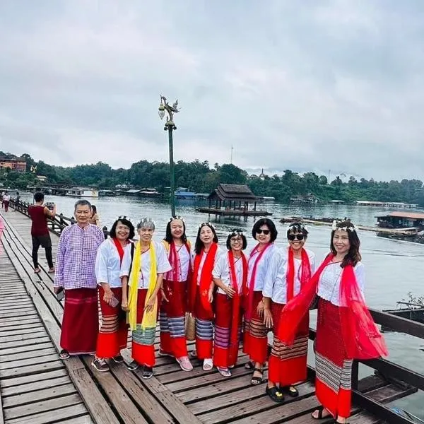 Baan Dongsak River view, hotel em Sangkhla Buri