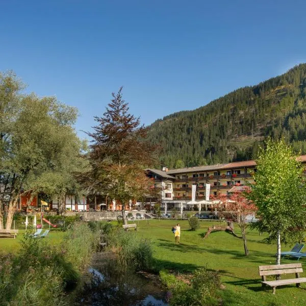 LACUS Hotel am See, hotel v destinácii Weissensee
