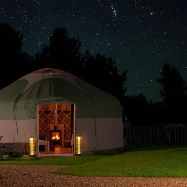 Glamping at South Lytchett Manor: Poole şehrinde bir otel