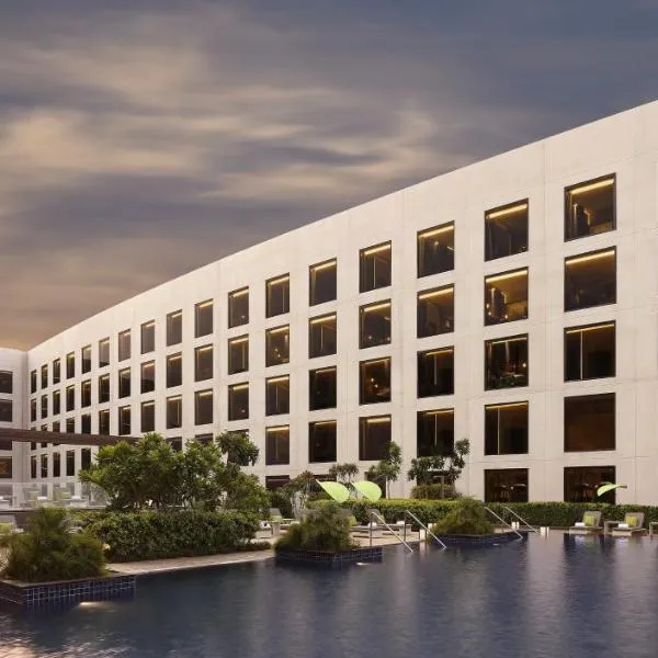 Novotel New Delhi Aerocity photo 2