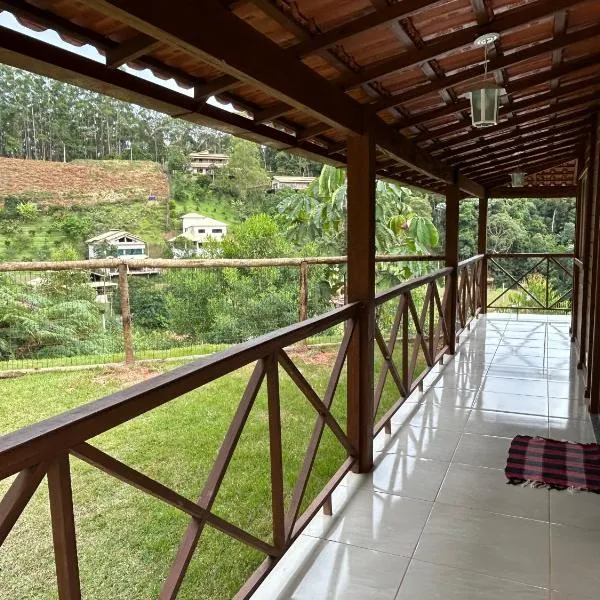 Chalé Essência do Vale, hotel v destinaci Domingos Martins