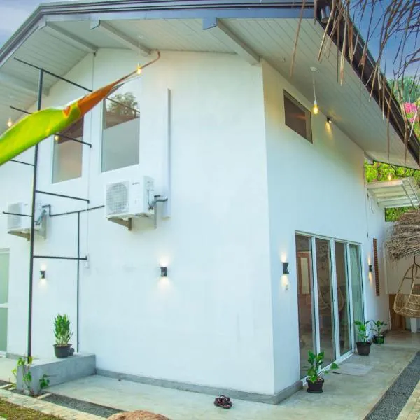Villa DK, hotel v destinaci Kamburugamuwa