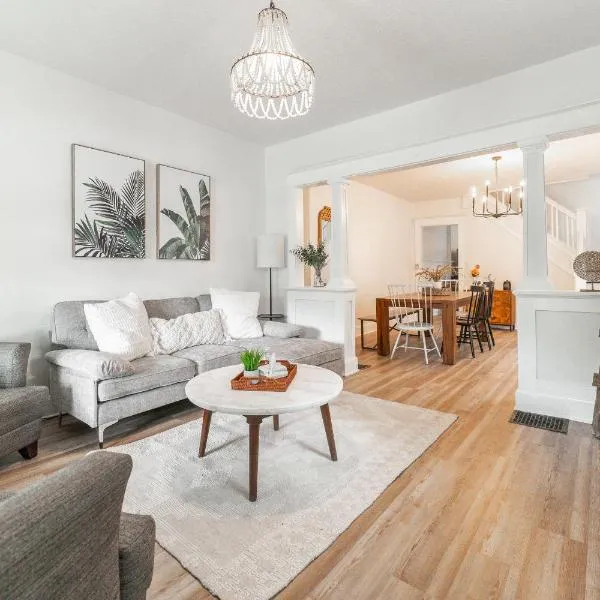 Cozy Home Near Fountain Square & 5 Min Lucas Oil, hotel v destinaci Indianapolis