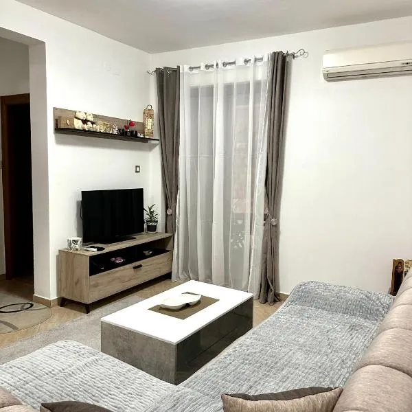 Apartman Marko, hotel v destinaci Risan