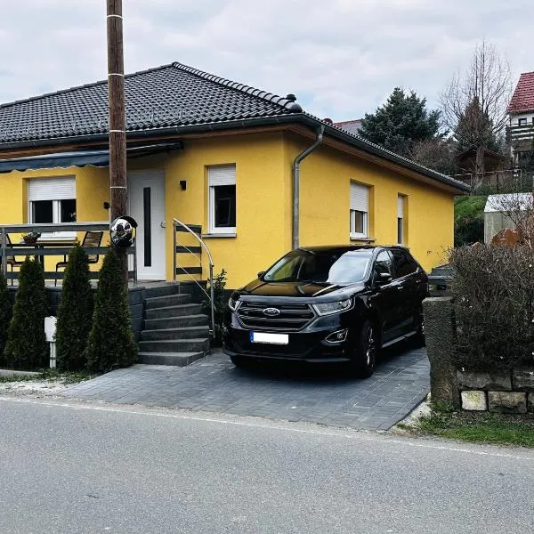 Fischis Ferienwohnung Struppen, hotel in Struppen