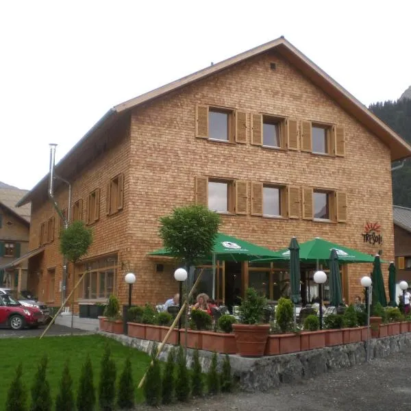 Tre Soli Appartements Restaurant, ξενοδοχείο σε Schoppernau